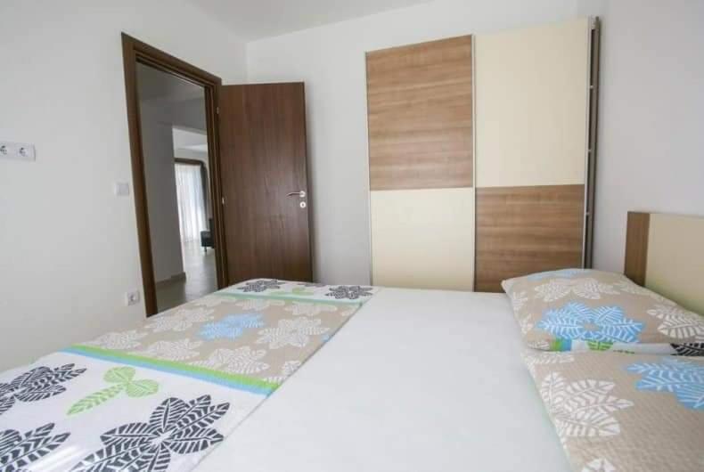 Apartman Tony Макарска Екстериор снимка