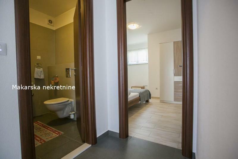Apartman Tony Макарска Екстериор снимка